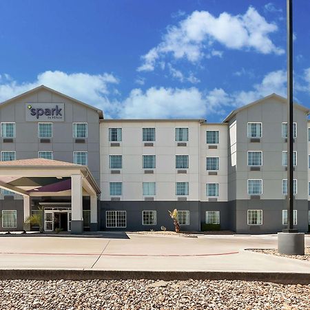 Spark By Hilton Selma Exterior photo