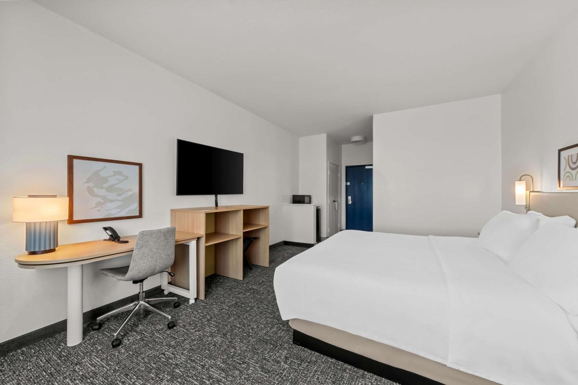 Spark By Hilton Selma Exterior photo